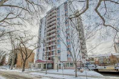 One bedroom Home in University area for $179900 on 6th floor Image# 1