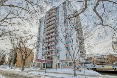 University Condo for sale for 179900 Image# 3
