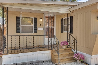 2 BEDROOM MOBILE HOME CLOSE TO LOTS OF AMENITIES