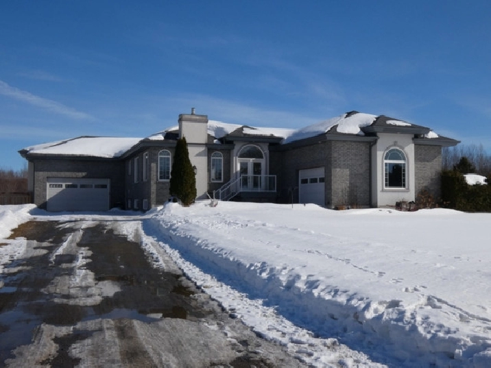 Custom Built 2200 Sq Ft Executive Bungalow In Sturgeon Falls in North