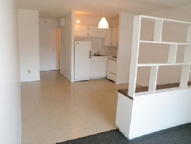 2 1/2 Au cœur de Longueuil