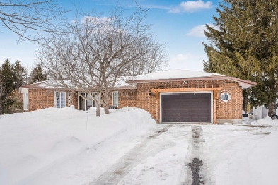 EXIT Realty Matrix - 436 Route 500 E, Casselman Image# 1