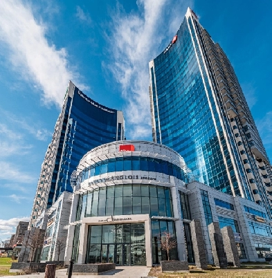 Condo de luxe à louer dans la tour du Complexe Jules Dallaire Image# 1