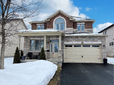 EXIT Realty Matrix - 660 Bruxelles, Embrun Image# 1