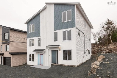 Brand New 4 Bedroom Close to Many Amenities Semi-house for Rent Image# 4