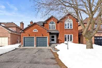 4 Bed 3 Bath 2 Storey Detached Family Home in Centrepointe Image# 1