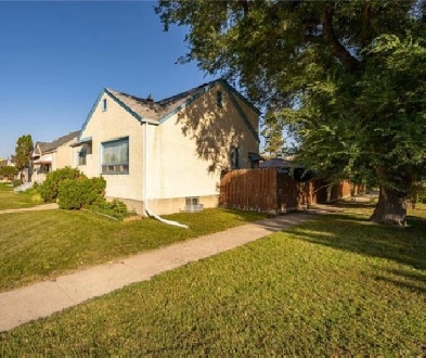 3   1 Bedroom House for Rent in East Kildonan, Water Included Image# 8