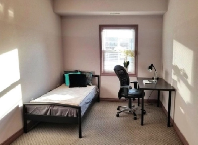 1 - 2 Rooms available for Spring Sublet (May - April 2023) Image# 1