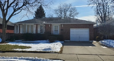 McMaster student room for rent- 25 Ramsey Crescent Image# 1