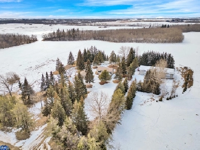 Sturgeon County Acreage