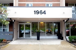 Homes for Sale in Ainslie Wood West, Hamilton, Ontario $425,000 Image# 1