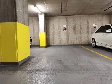 Downtown Indoor Parking ('STM McGill' and 'Square Victoria') Image# 1