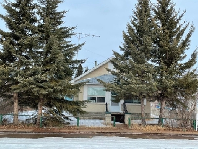 ESTATE PROPERTY FOR SALE IN VILNA, ALBERTA Image# 1