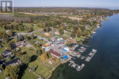 Waterfront business / property  for sale on the St Lawrence Image# 1