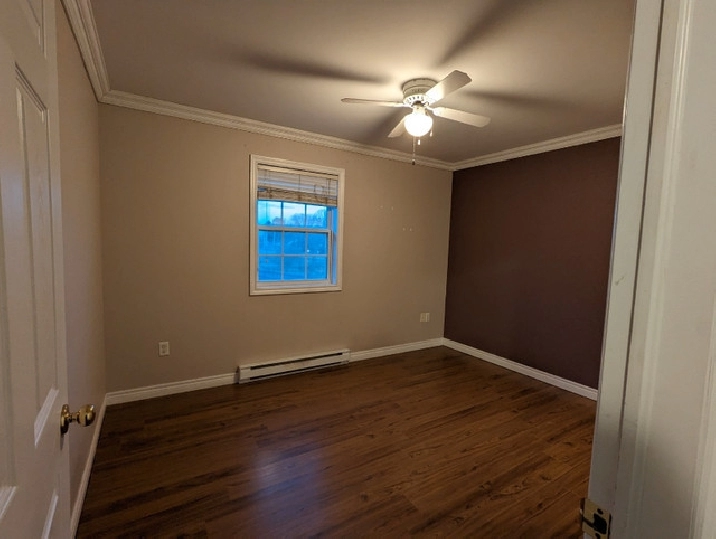 Room for rent in Fredericton,NB - Room Rentals & Roommates