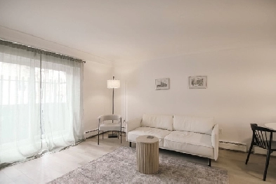 Fully Furnished Condo Cathedral Image# 2