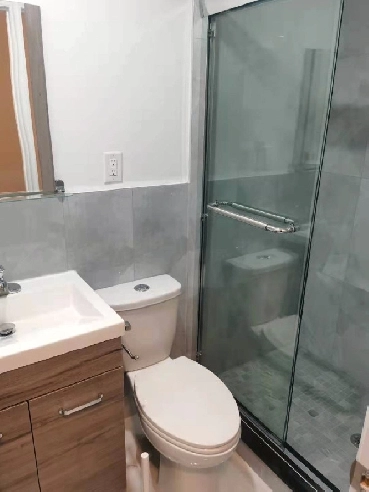 Bedroom with private bathroom Image# 1