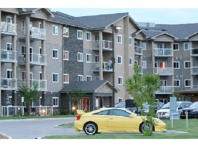 Two bedroom condo, all utilities included, Lindenwoods Image# 1