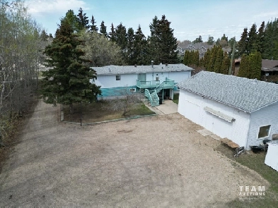 .96 Acres w/Mobile Home & Shop - Drayton Valley Image# 1