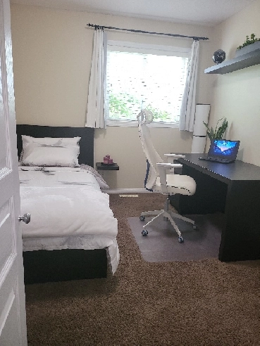 Clean and quite room for rent in New Brighton Image# 1