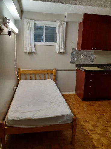 Paying Guest sharing acomodation in Etobicoke/Toronto