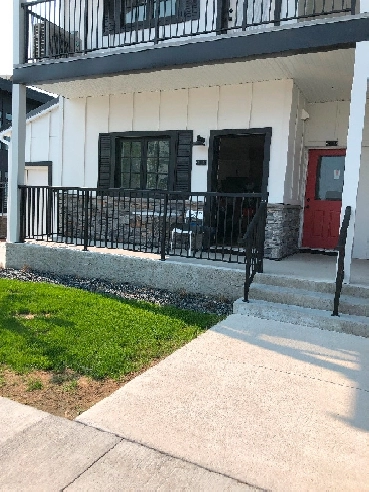 Cute Bridgewater townhouse style one bedroom apt with balcony Image# 4
