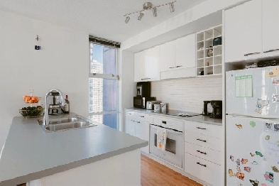 Comfortable and Affordable Downtown Room: All-Inclusive Image# 4