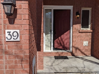 Spacious Room in Beautiful Home with Great Roommates - Aug 1st Image# 6