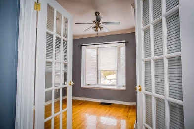 Great Location - 1  Bedroom   Private 2 Piece Bath Image# 8