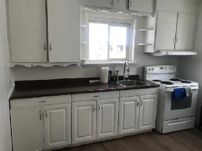 2 Bedroom - 5 Plex in St. Boniface - $1300 Including Utilities Image# 2