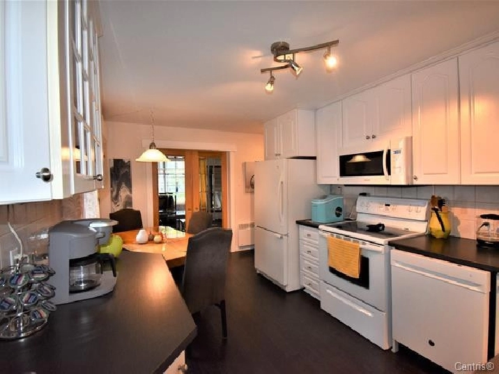 Maison avec logis parental à VENDRE dans Hull (Lac des Fées) in