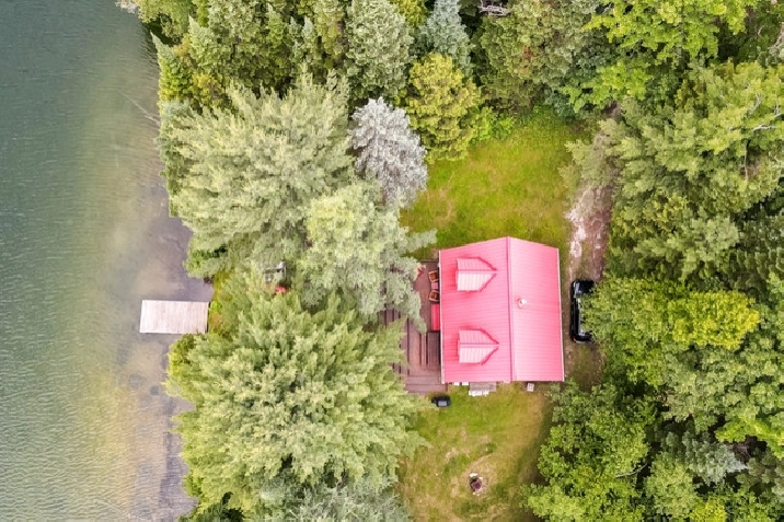 Cottage by the water in Gatineau,ON - Houses for Sale