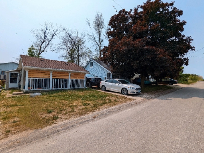 Wasaga Beach Two Separate Homes Steps to the Water! in Barrie,ON
