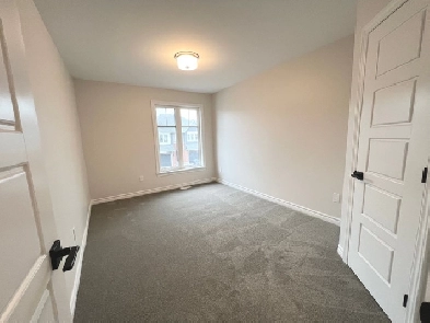 Room for rent in barrhaven Image# 1