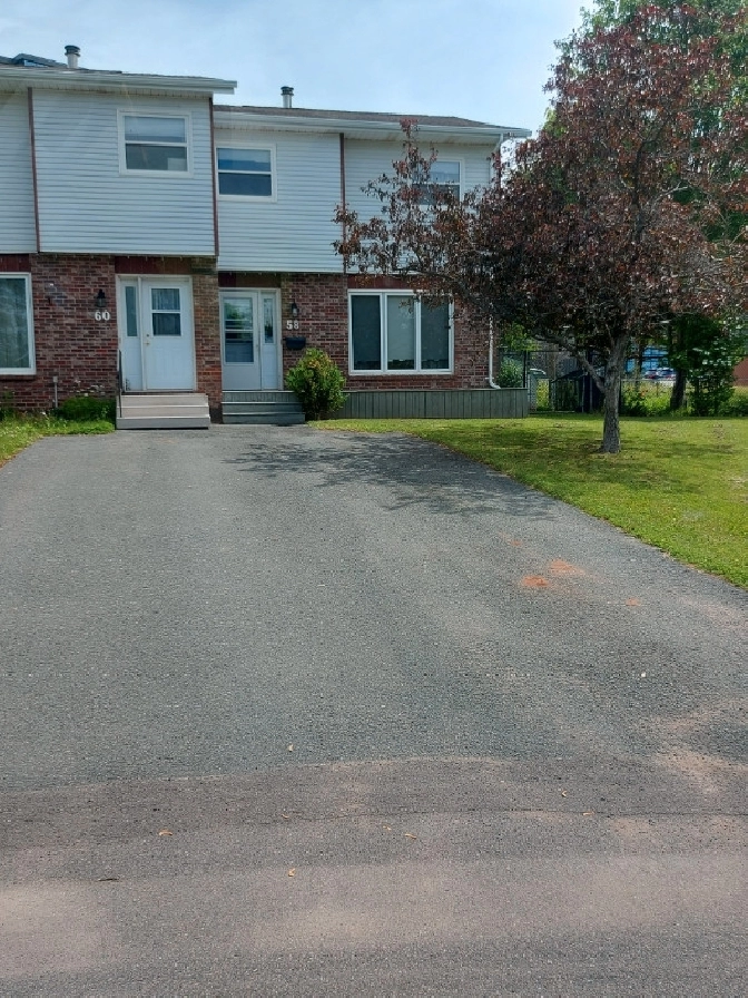 Townhouse for sale within walking distance to UPEI/Vet college. in Charlottetown,PE - Houses for Sale