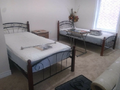 Room for Rent for Girl - Share with Girl (International Student)