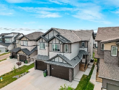 Half Duplex w/ LEGAL Basement Suite in Chappelle