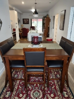 CONDO APARTMENT to SHARE/ MALE ONLY Image# 1