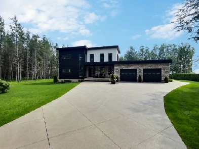 851 rue des Pins-Gris, Saint-Honoré Image# 1