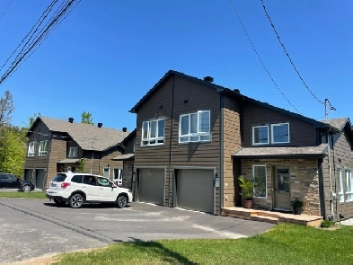MAISON DE VILLE À LOUER, PIEDMONT, 1ER SEPTEMBRE Image# 1