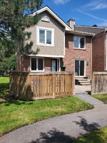 'RARE' END-UNIT 3 1 BEDROOMS TOWNHOUSE - CLUB CITADELLE FOR SALE Image# 1