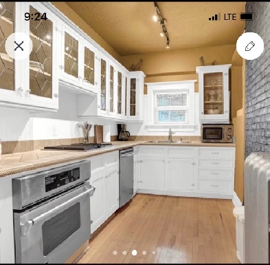Fully Furnished 2 bd 2bth executive suite with 2 car garage Image# 8