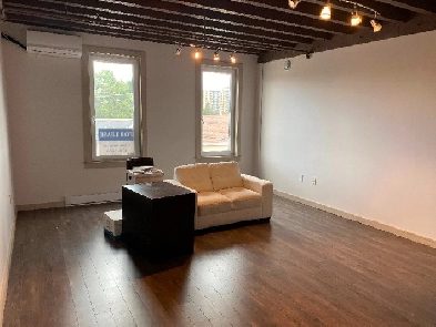 Single office at Creative Crossing ( Agricola & Charles)