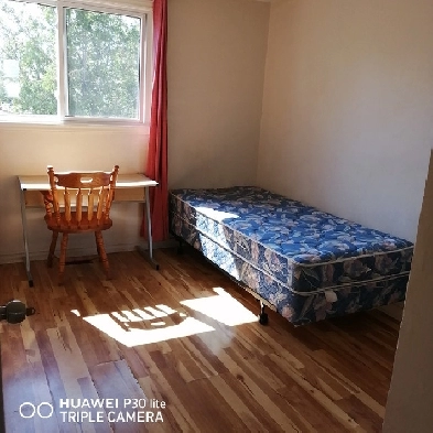 Last Room near Heron Gate for Rent, Ideal for CU/OU Student