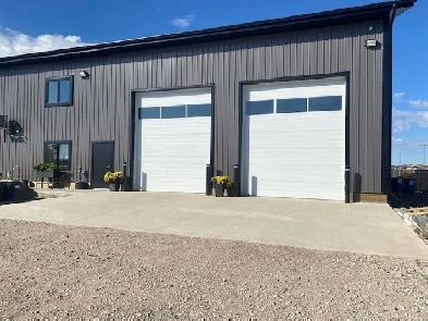 1,763 SQ FT Double Heated Bay for lease.