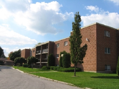 2 Bedroom Apartment In Westmount Image# 1