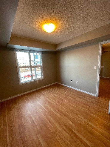 2 bed 2 bath downtown Edmonton condo  parking ! Image# 5
