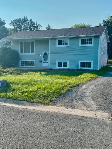 3 bed, 1 Bath, Oromocto West, Updated Apartment, Park Image# 1