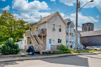 8 Plex - Downtown Hull - Excellent Ratios Image# 1