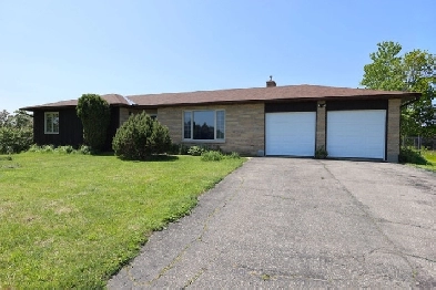Country living with this updated 3 bedroom, 2 bath Home Image# 7